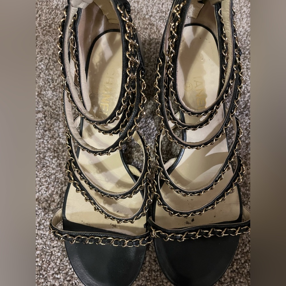 CHANEL lovingly worn black leather & gold chain sandals. French Size 42 No Box